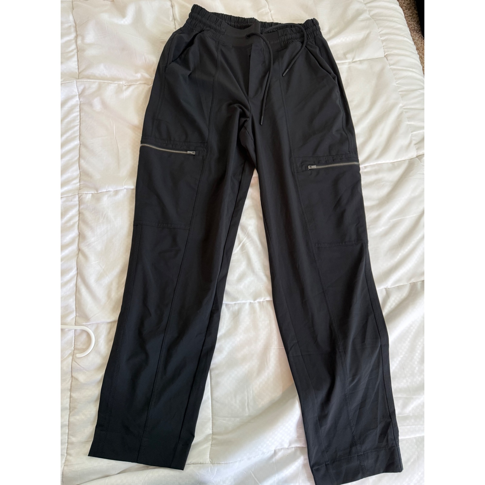 Athleta High Road Cargo Pants Black Size 2 Lightweight Travel Stretch Utility